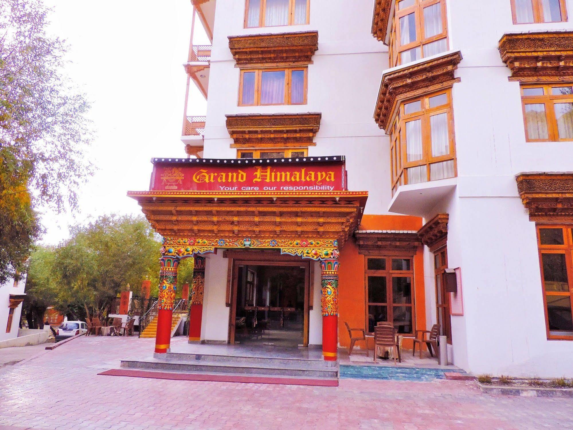 Hotel Grand Himalaya Leh Exterior photo